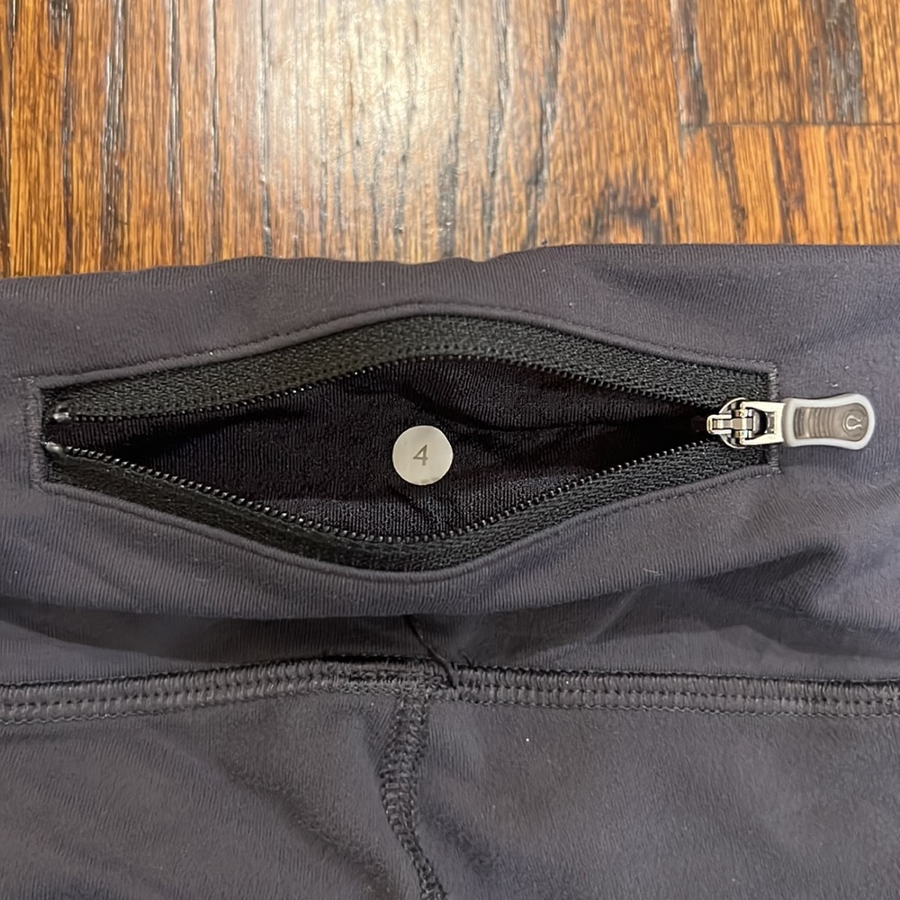 🍋Lululemon Tight! - Picture 7 of 8